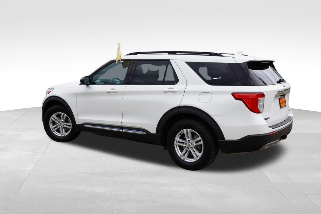 Used 2020 White Ford XLT image 8