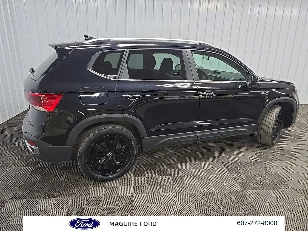 Used 2022  Volkswagen 1.5T SE image 3