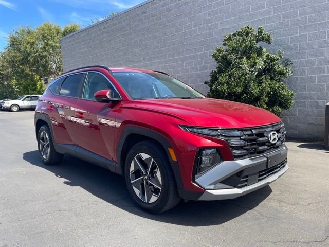 Used 2025 Red Hyundai SEL image 1