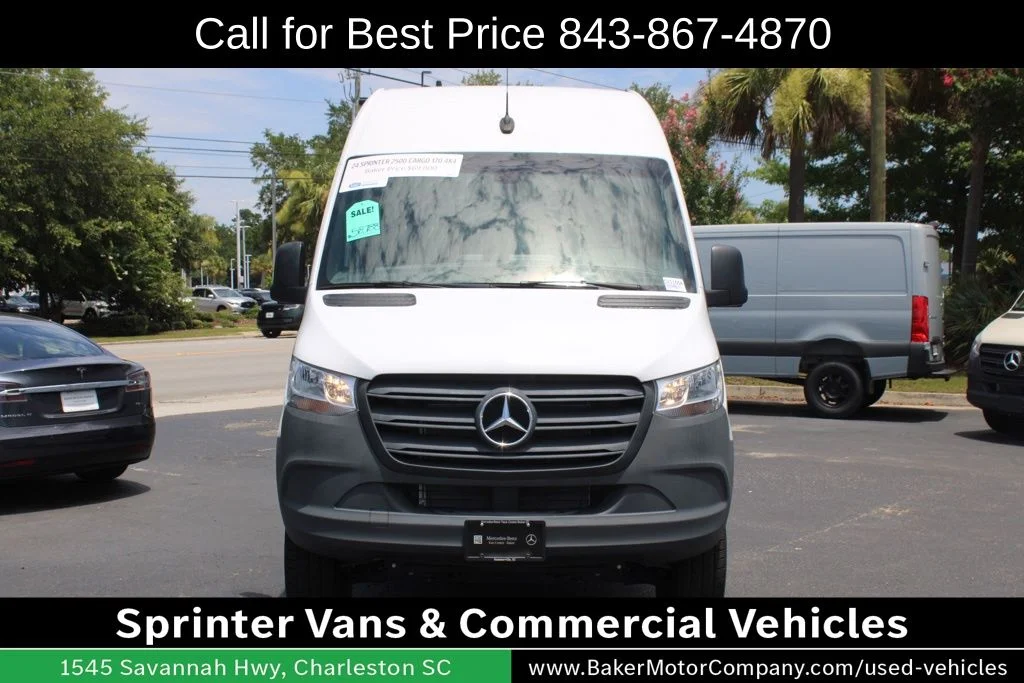 Used 2024 Arctic White Mercedes-Benz 170 Allwheel Drive image 3