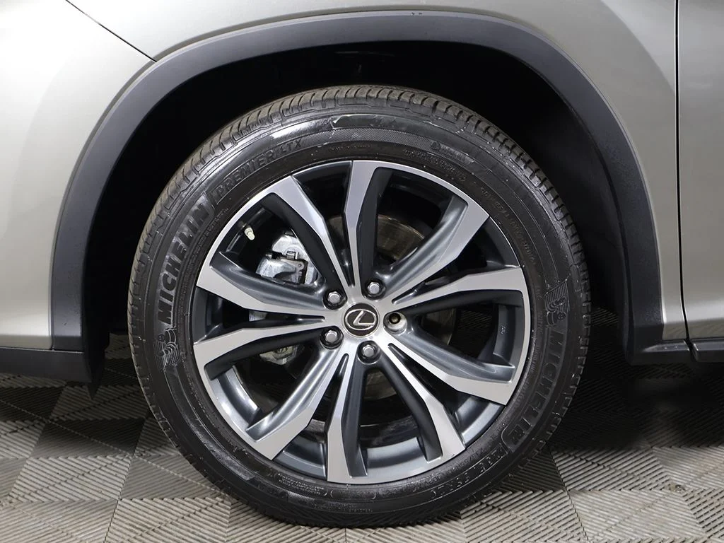Used 2022 Silver Lexus 350 image 23