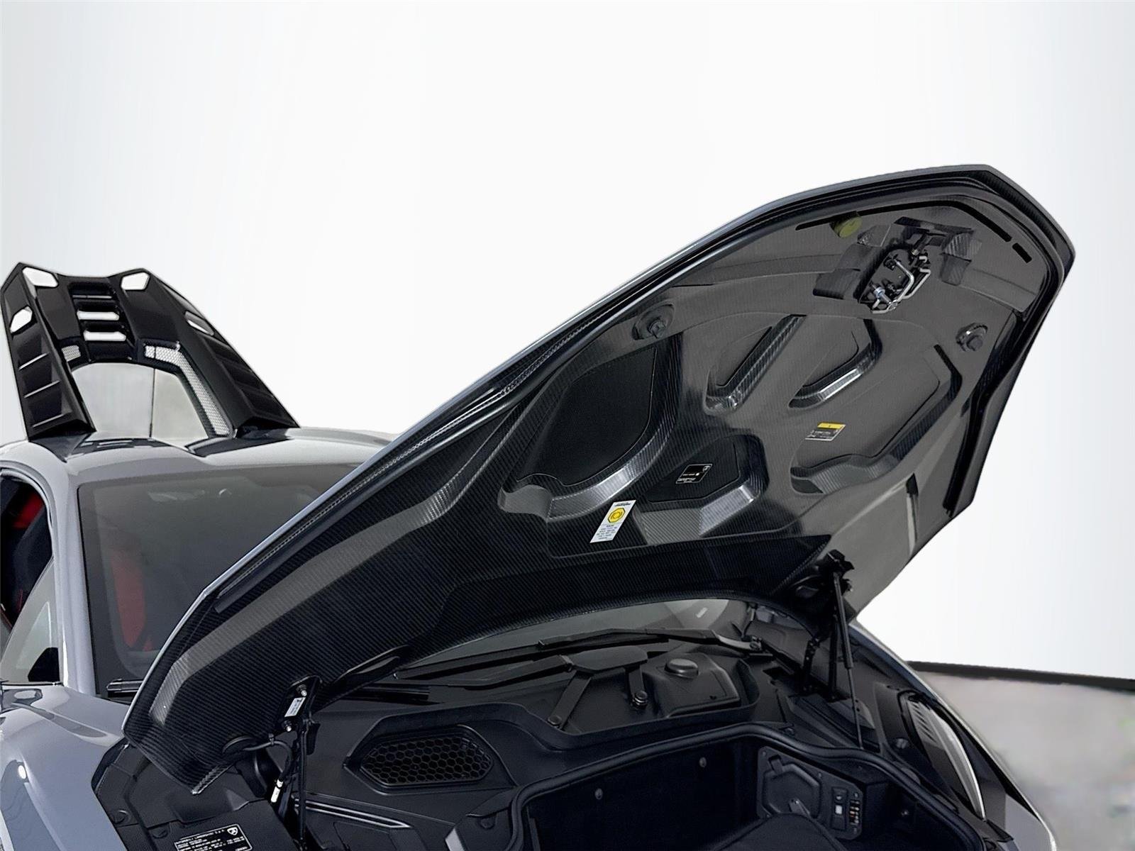 Used 2025 Grigio Telesto Metallic Lamborghini  image 32