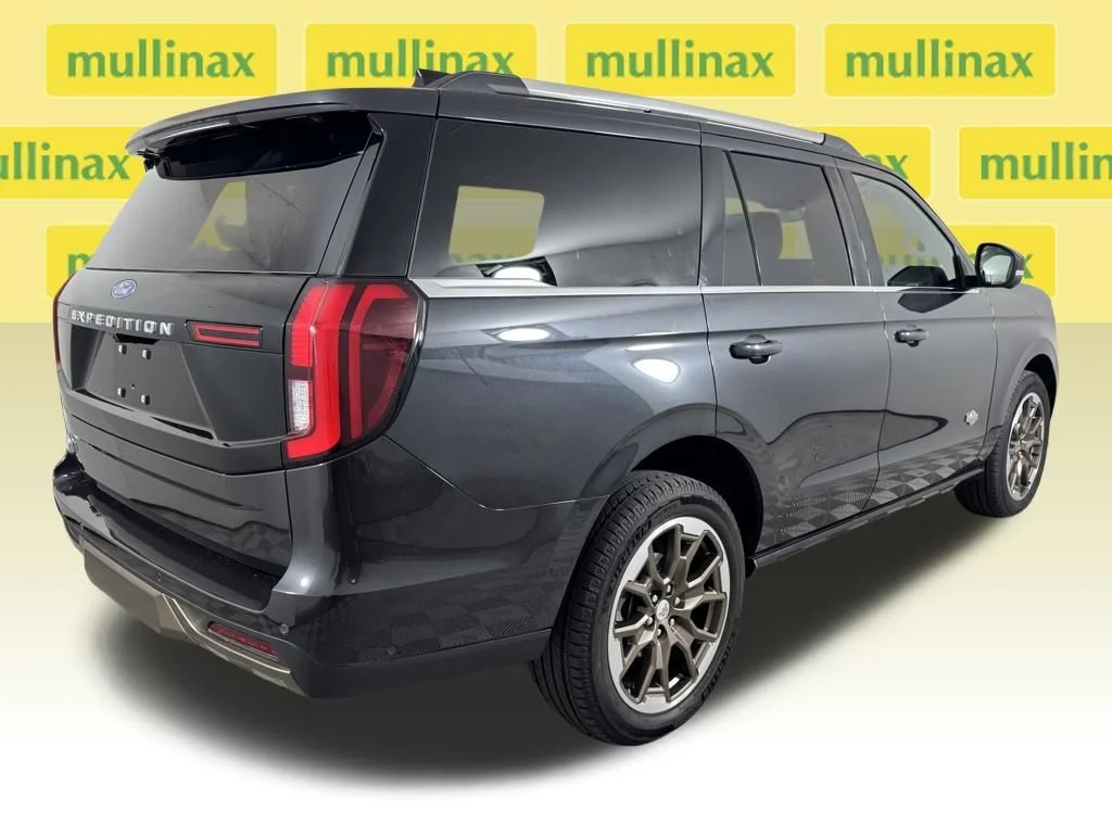Certified Used 2025 Gray Ford King Ranch image 4