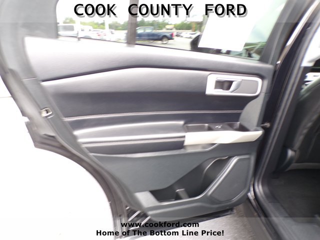 Used 2022 Agate Black Metallic Ford XLT image 18
