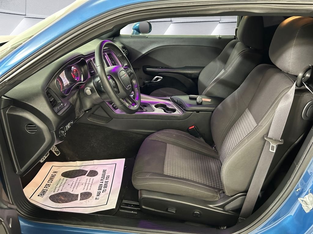 Used 2023 Blue Dodge SXT image 7