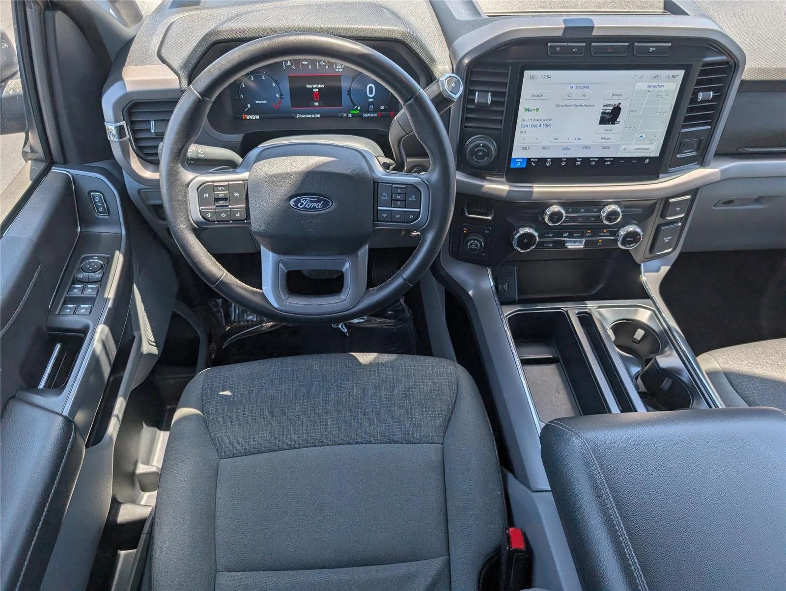Used 2024 Oxford White Ford XLT image 30