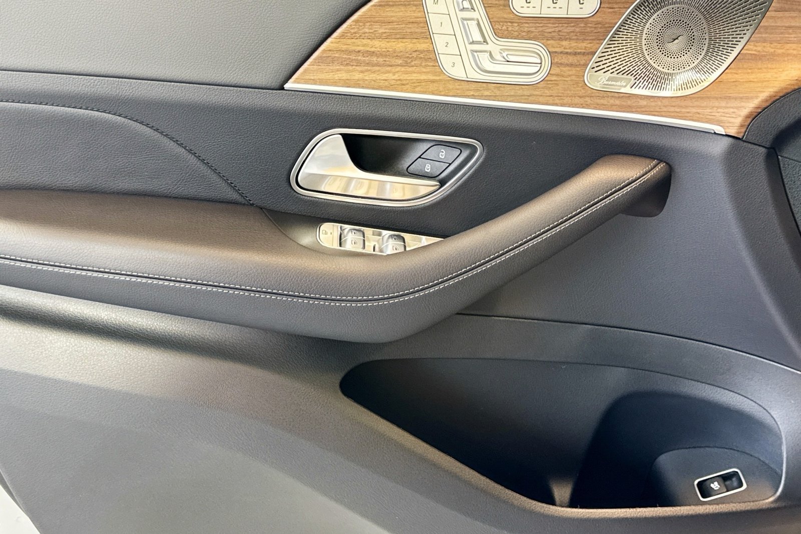 New 2026 MANUFAKTUR Alpine Grey Mercedes-Benz GLE 350 image 16