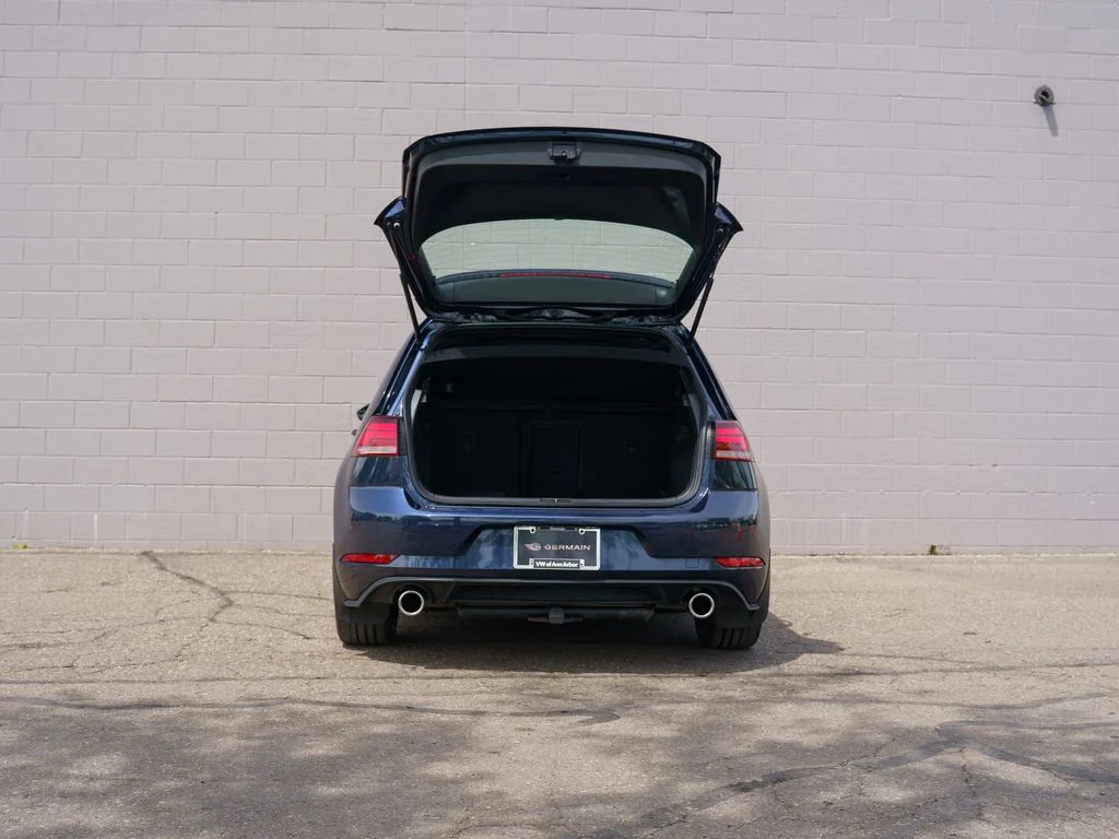 Used 2018 Blue Volkswagen 2.0T SE image 14