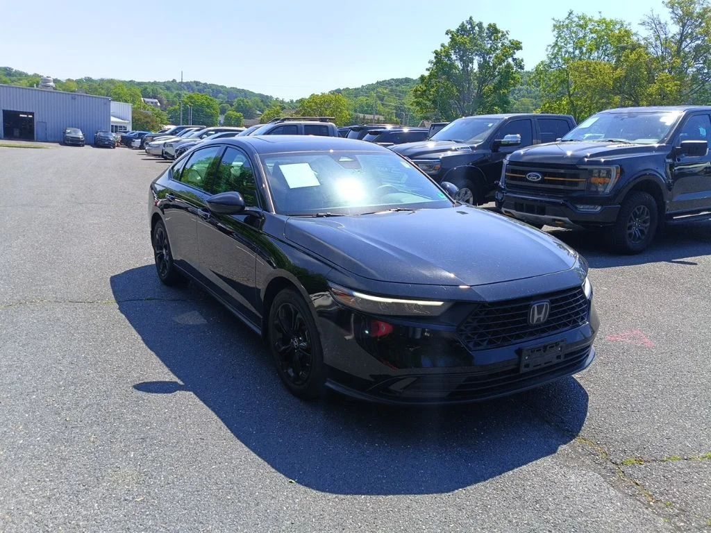 2025 Honda Accord 1.5T SE CVT's photo