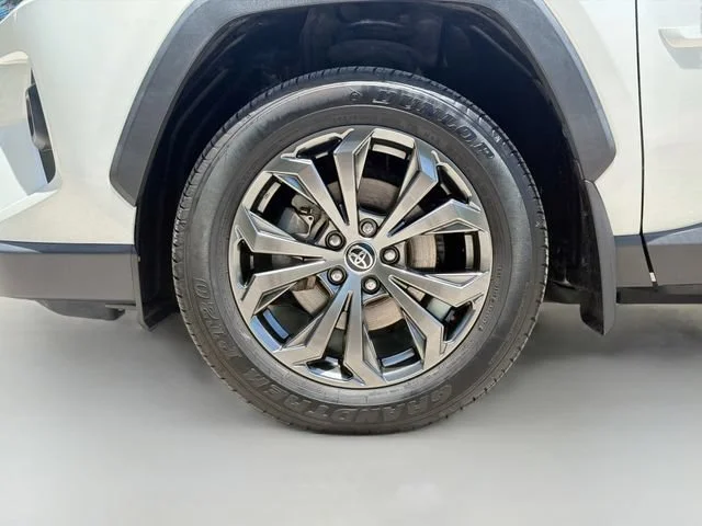 Used 2022 Blizzard Pearl Toyota Hybrid Limited image 41