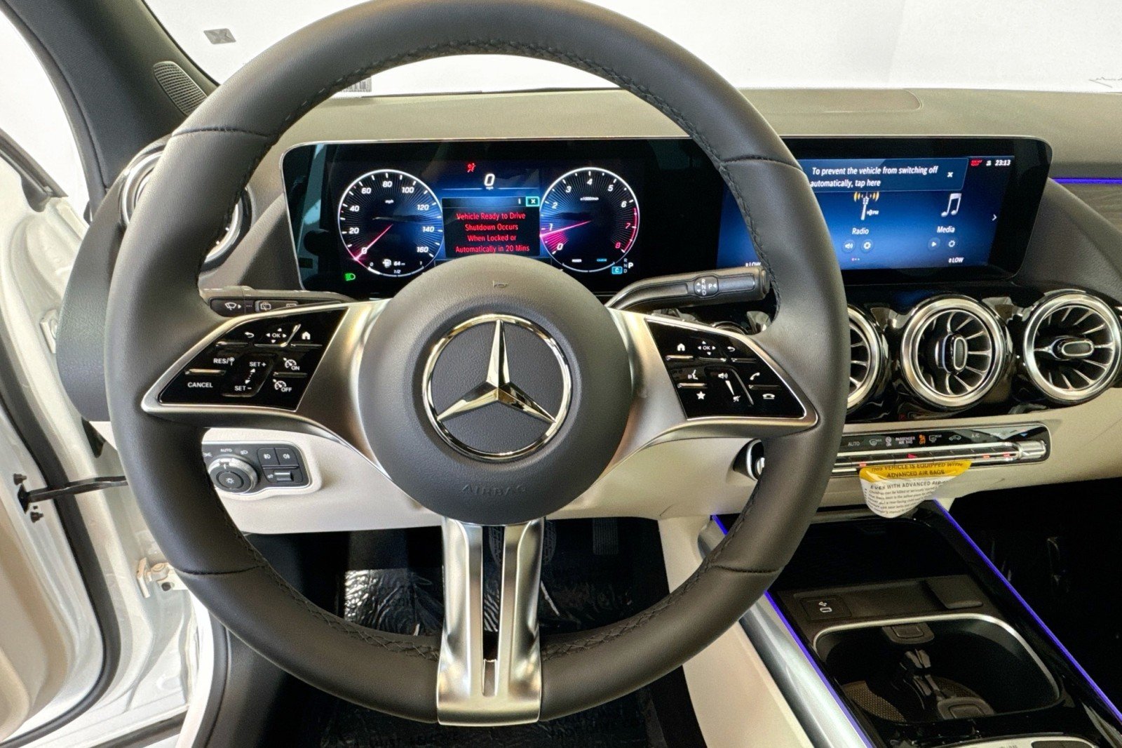New 2026 Polar White Mercedes-Benz GLA 250 4MATIC® SUV image 11