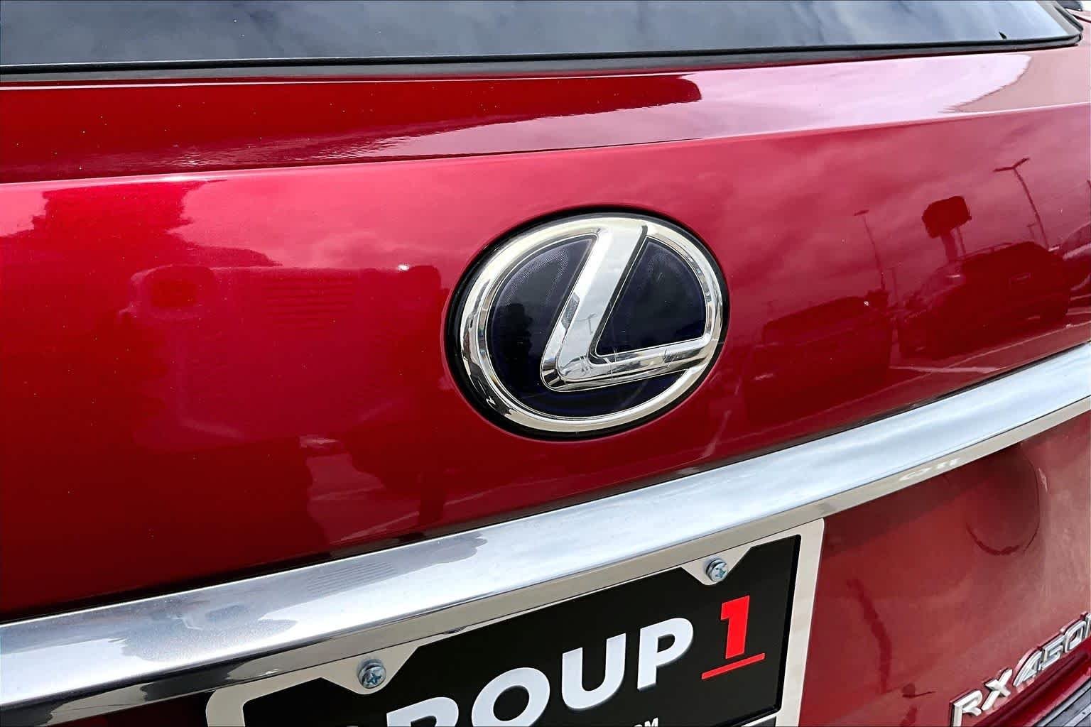 Used 2019 Matador Red Mica Lexus  image 31