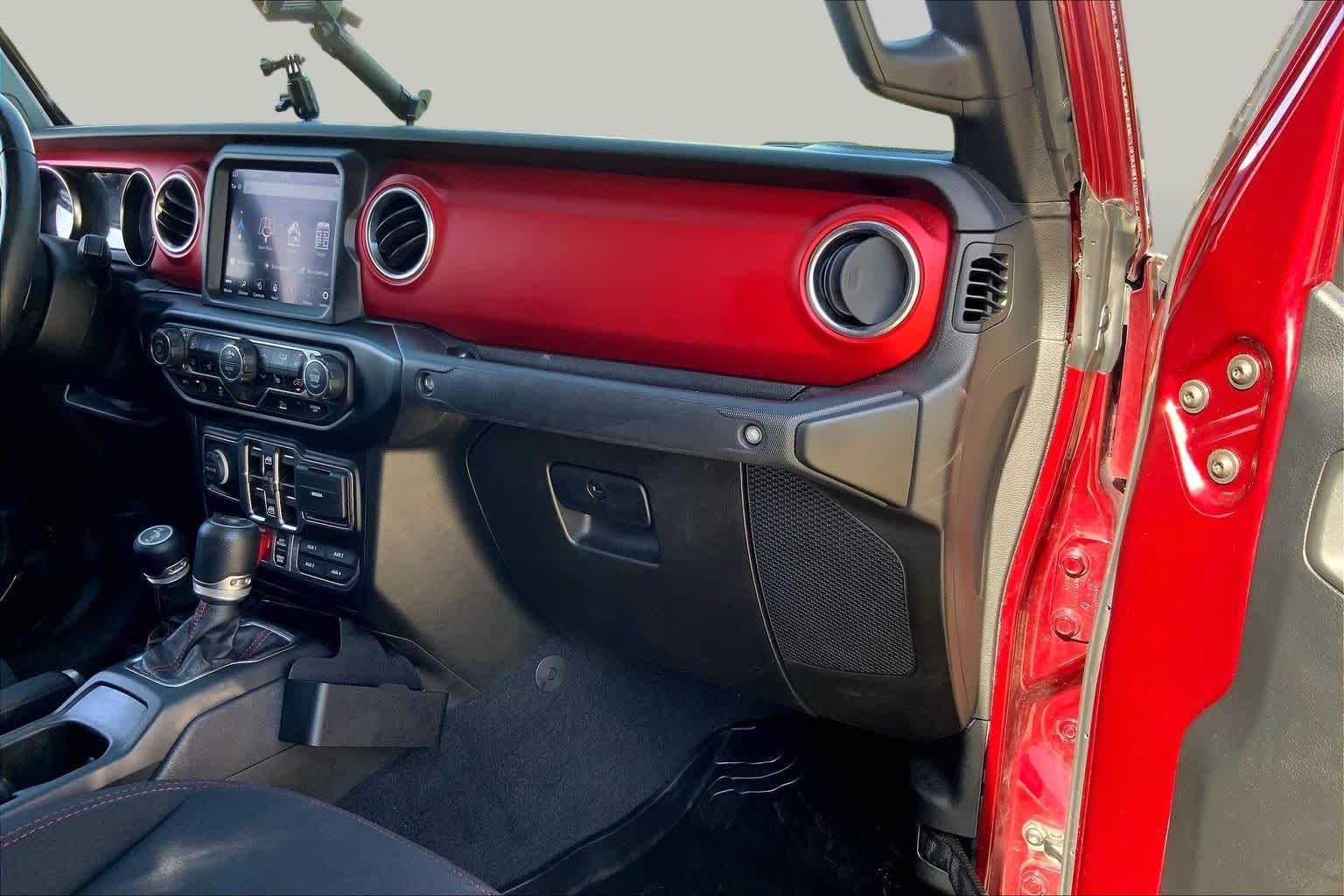 Used 2021 Snazzberry Pearlcoat Jeep Rubicon image 17