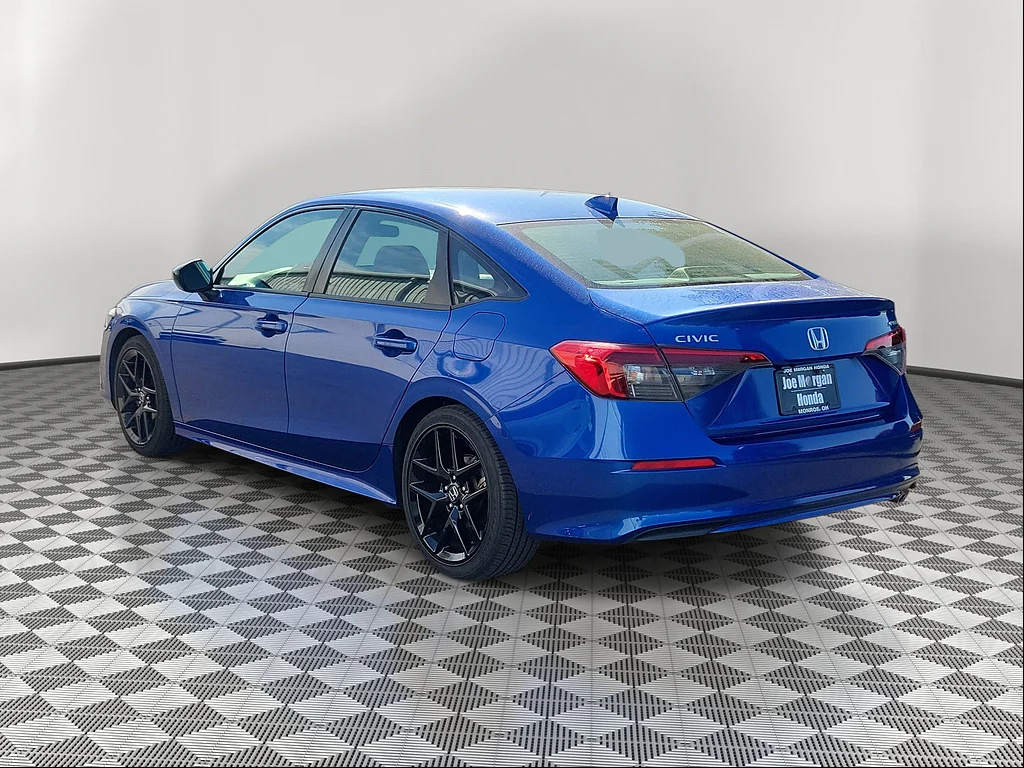 2024 Honda Civic Sedan Sport, photo 2 of 12