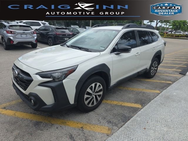 2023 Subaru Outback Premium's photo