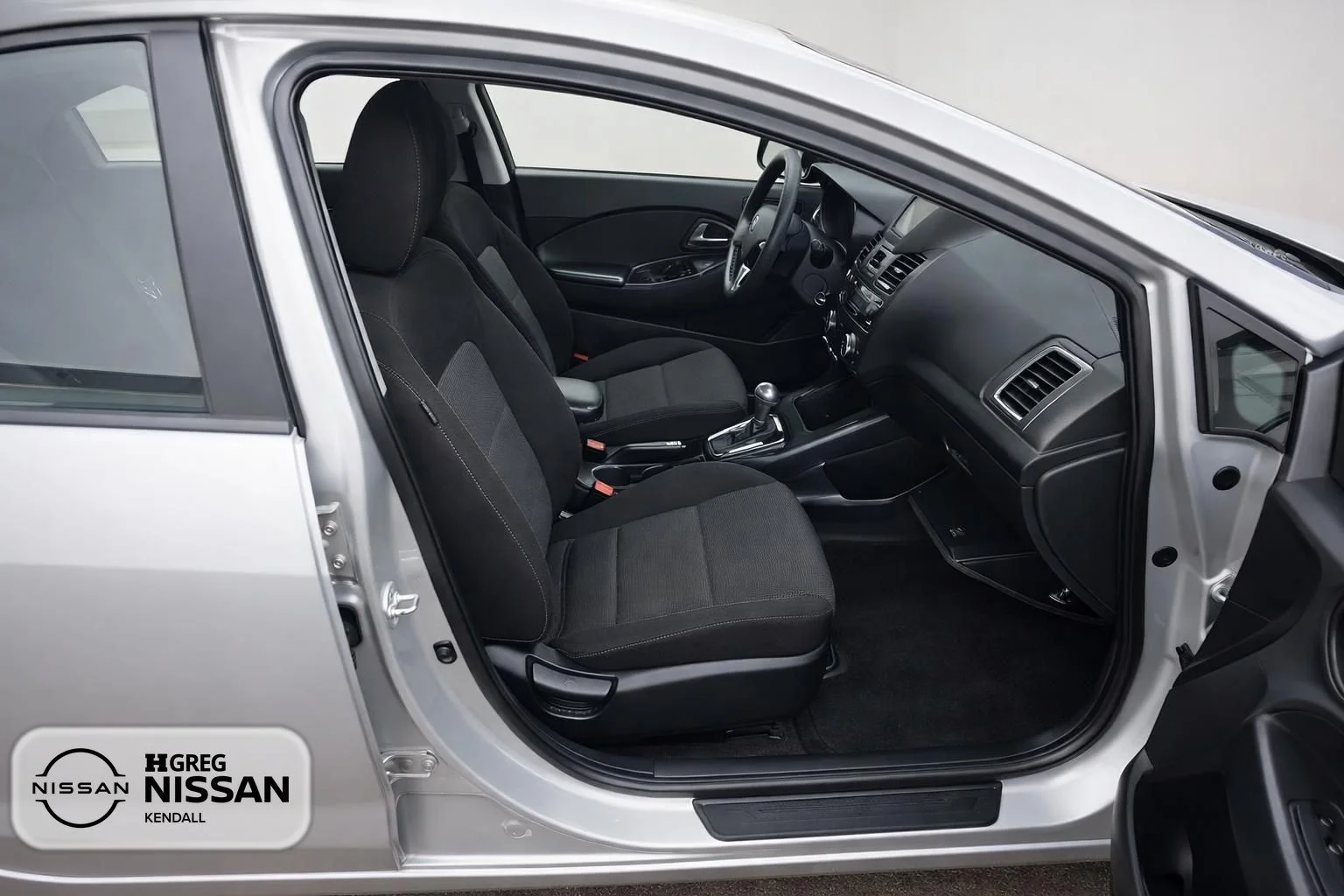 Used 2018 Silver Kia LX image 11