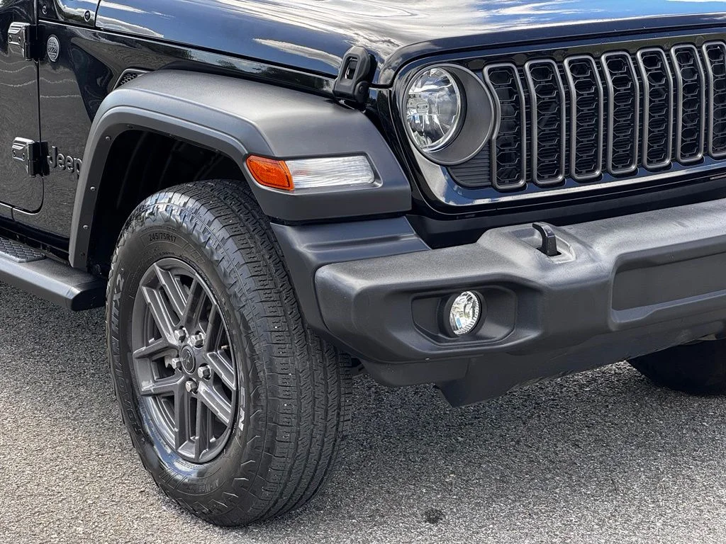 Used 2024 Black Jeep Sport S image 5