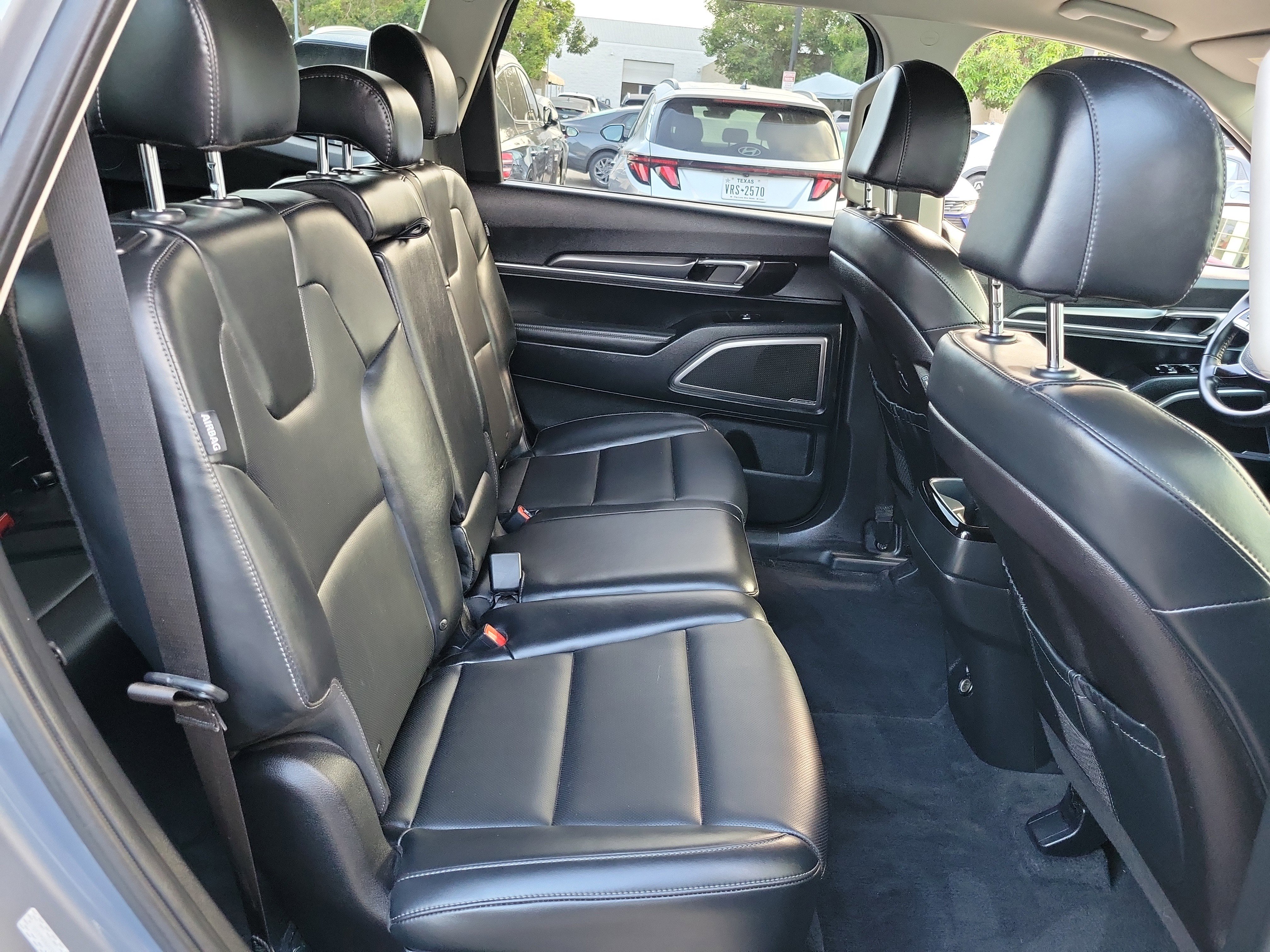2025 Kia Telluride LX - Photo 21