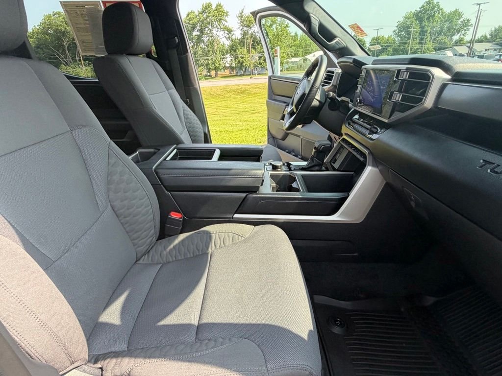 Used 2025 White Toyota SR5 image 43