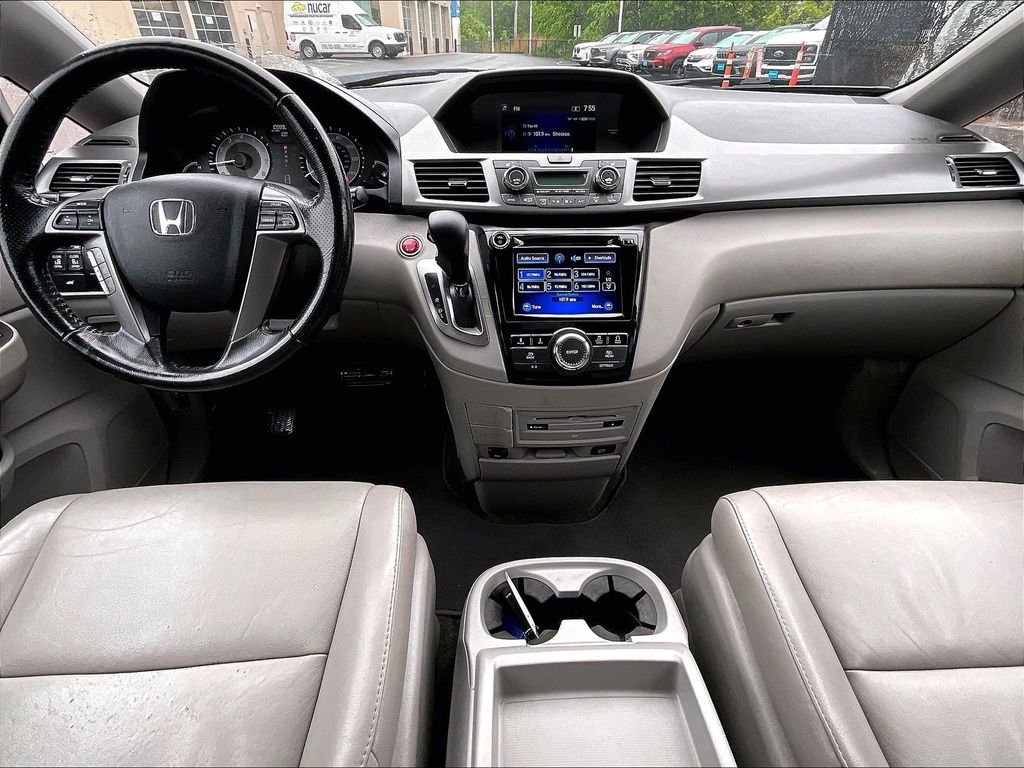 Used 2015 Gray Honda EX-L image 22