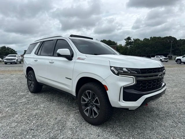 Used 2021 White Chevrolet Z71 image 3