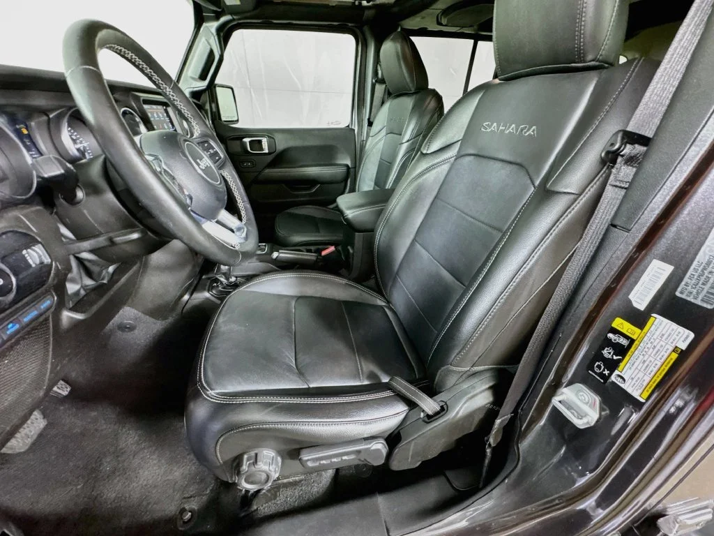 Used 2023 Gray Jeep Sahara 4xe image 26