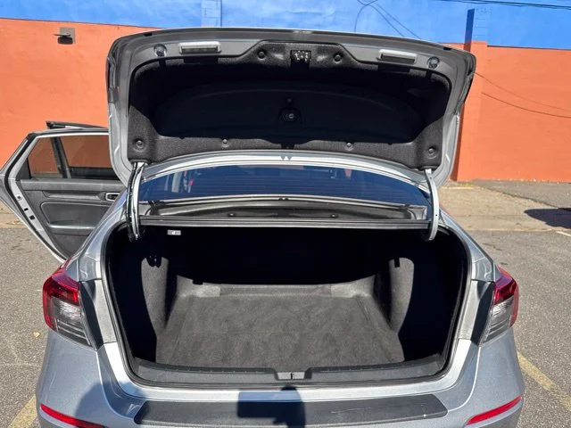 Used 2023 Silver Honda LX image 26