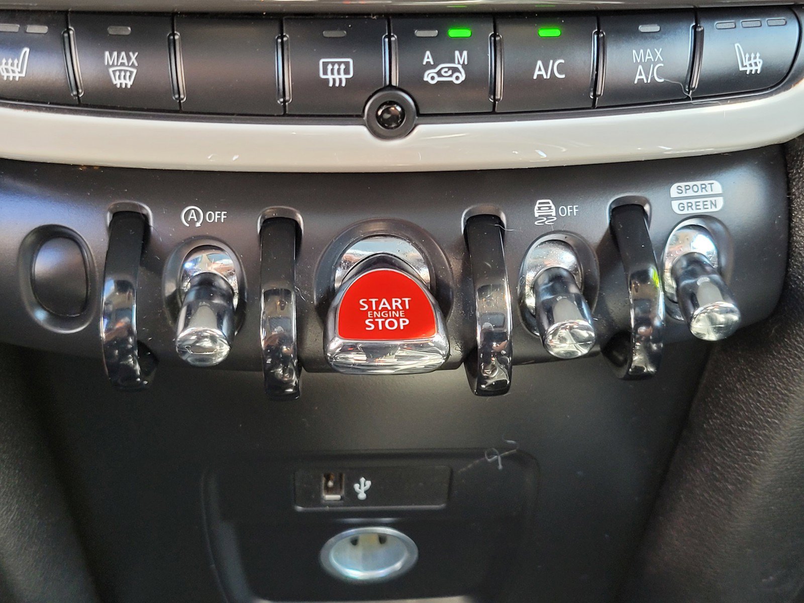 Used 2020  MINI Cooper S image 22