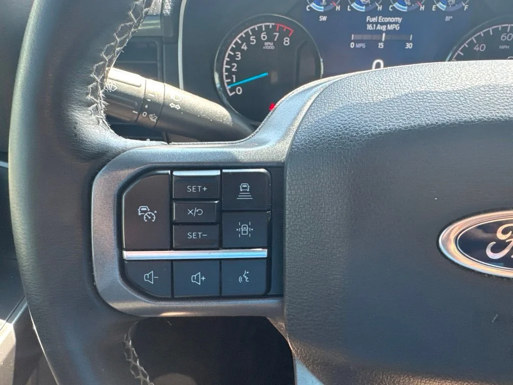 Used 2023 Gray Metallic Ford XLT image 18