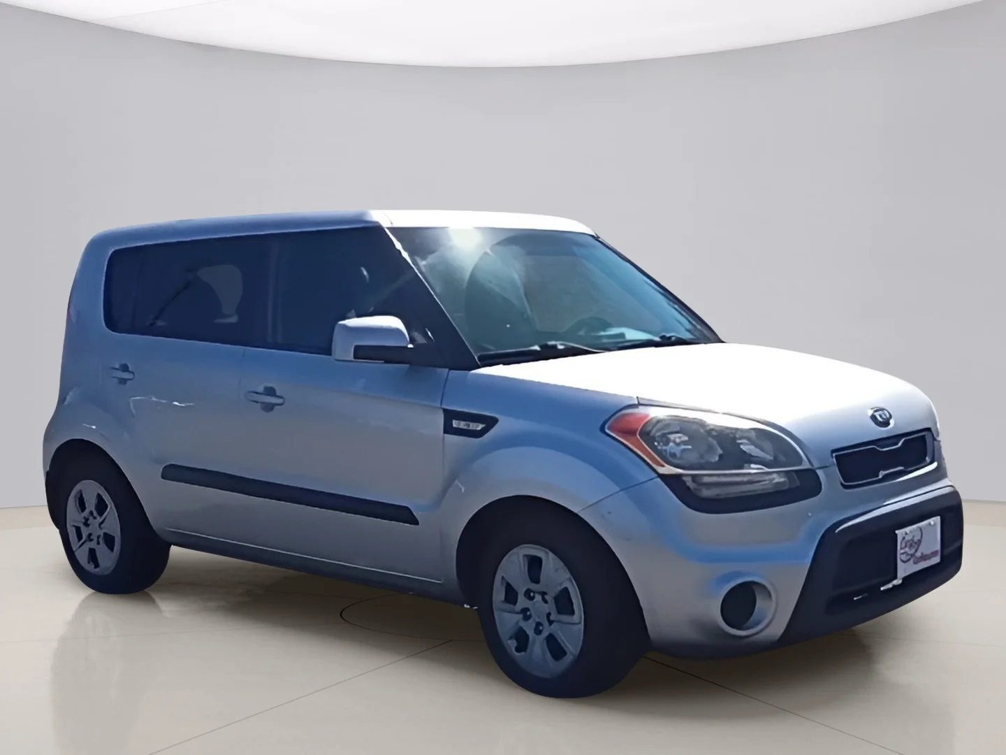 Used 2013 Silver Kia ! WAGON image 7
