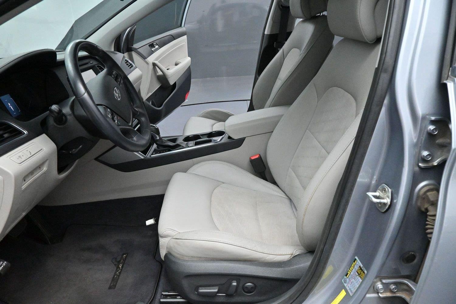Used 2016 Symphony Silver Hyundai 2.4L Sport image 12
