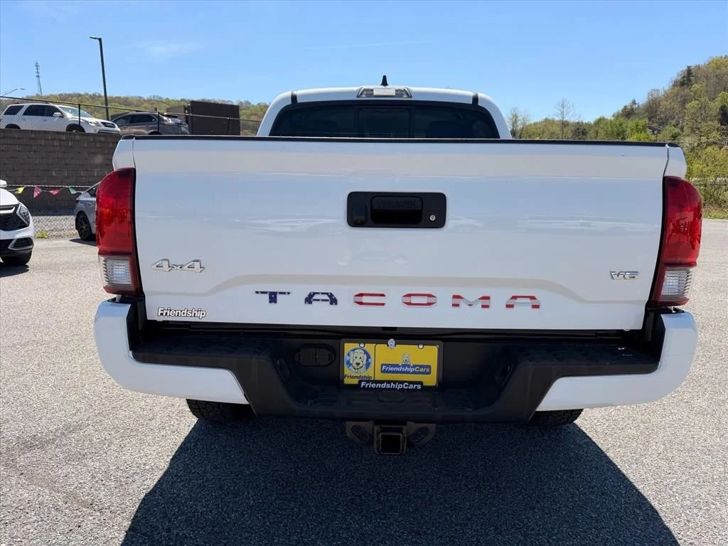Used 2023 White Toyota SR image 11
