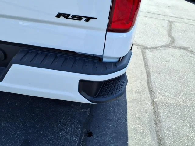 New 2026 Summit White Chevrolet RST image 8