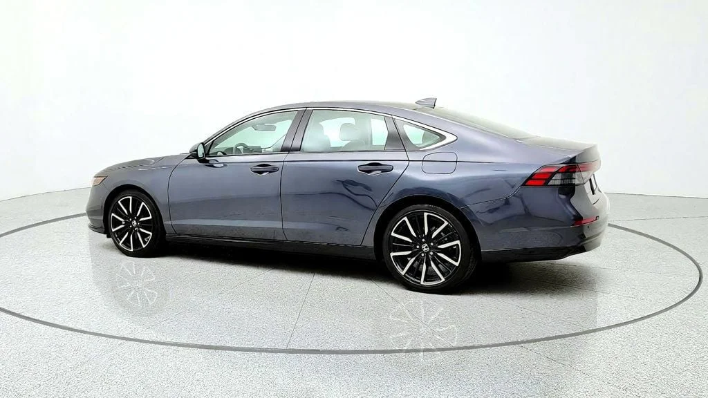 Used 2026 Meteorite Gray Metallic Honda Touring Sedan image 7