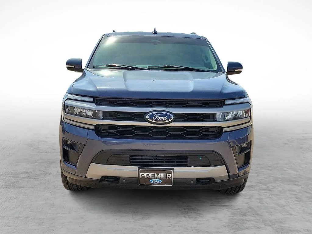 Used 2022 Blue Ford XLT image 3
