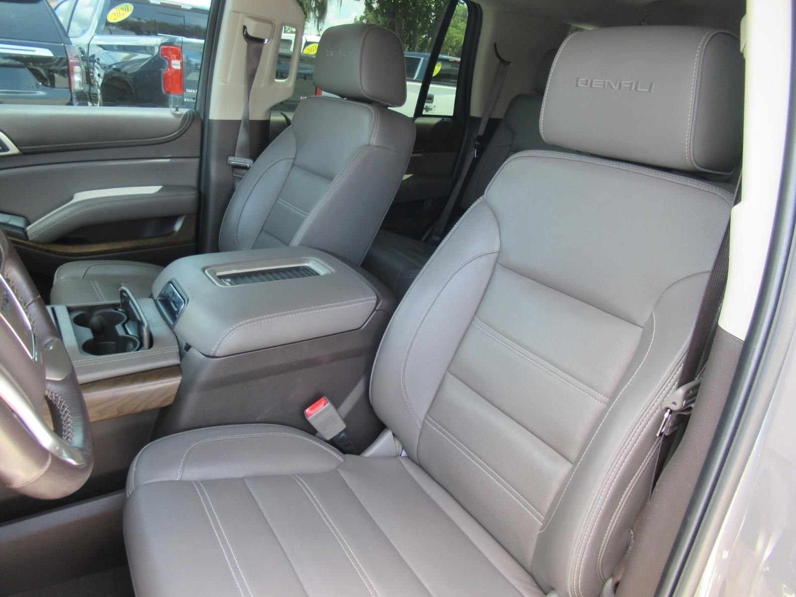 Used 2019  GMC Denali image 22