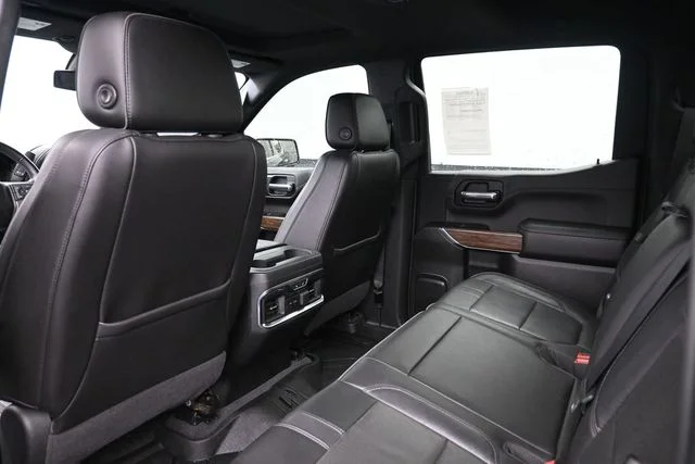 Used 2020 Black Chevrolet High Country image 31