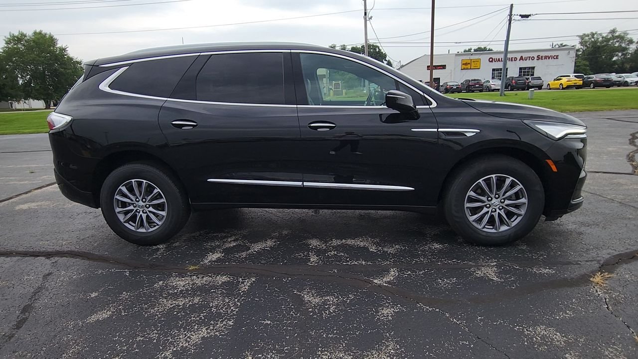 Used 2024 Black Buick Essence image 9