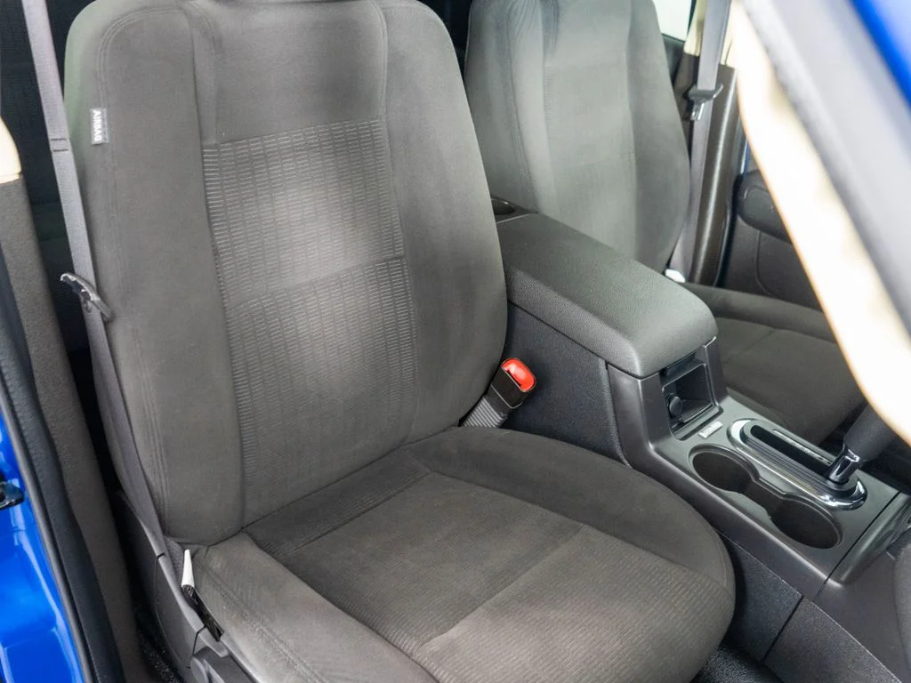 Used 2010 Blue Ford XLT image 7