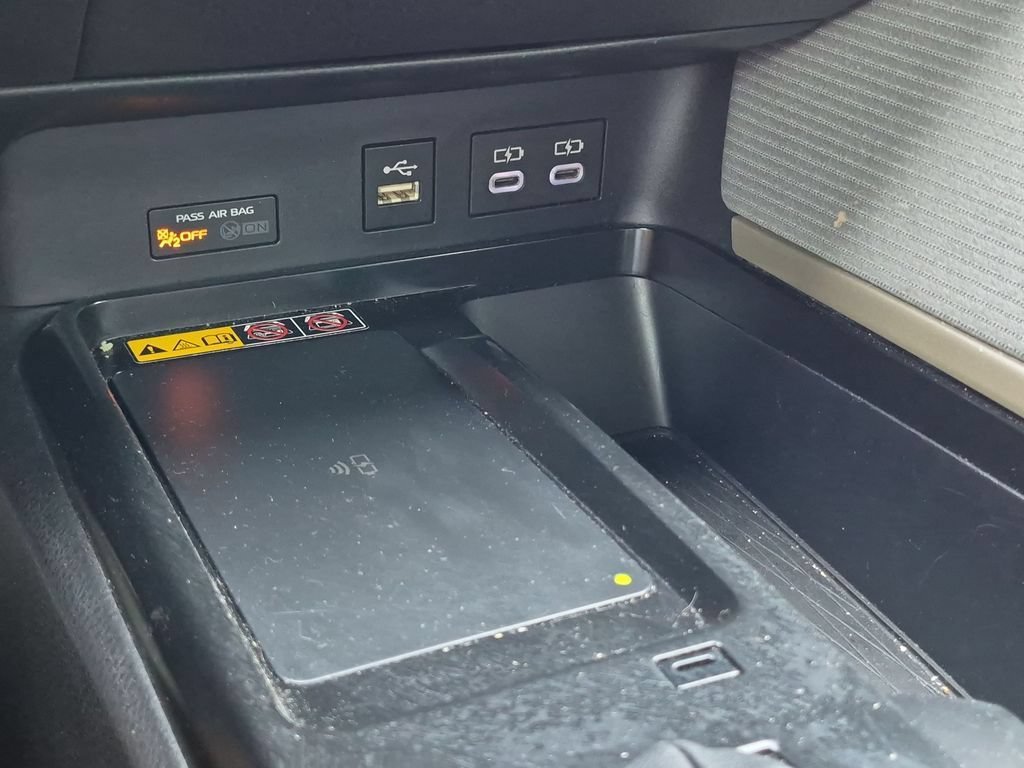 Used 2025  Toyota SE image 30