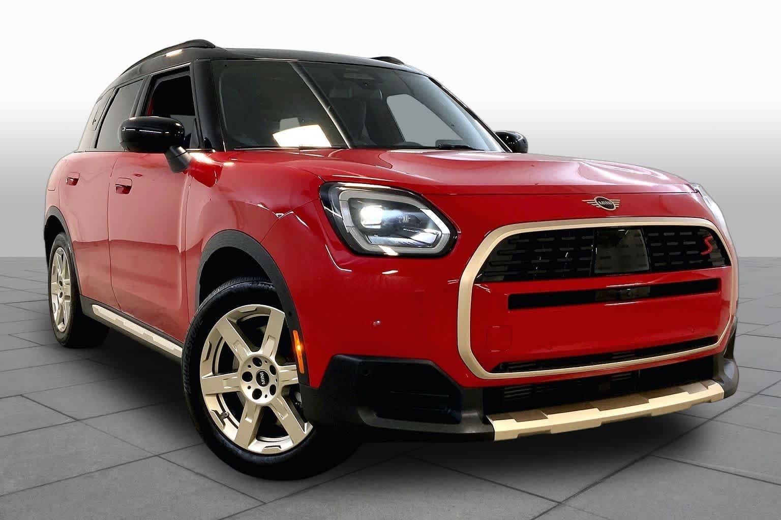 Used 2025 Chili Red II MINI S image 2