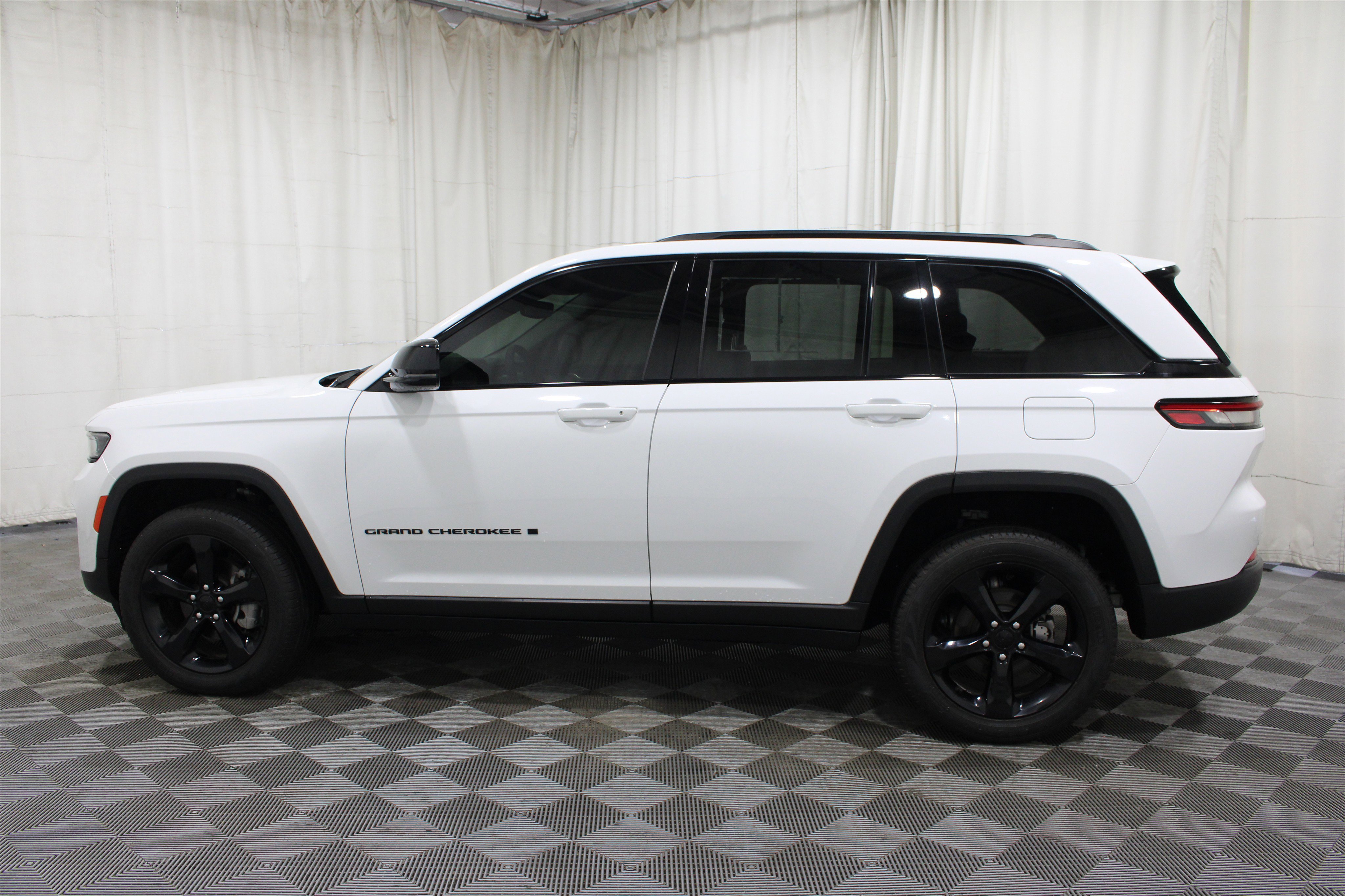2024 Jeep Grand Cherokee Limited - Photo 31