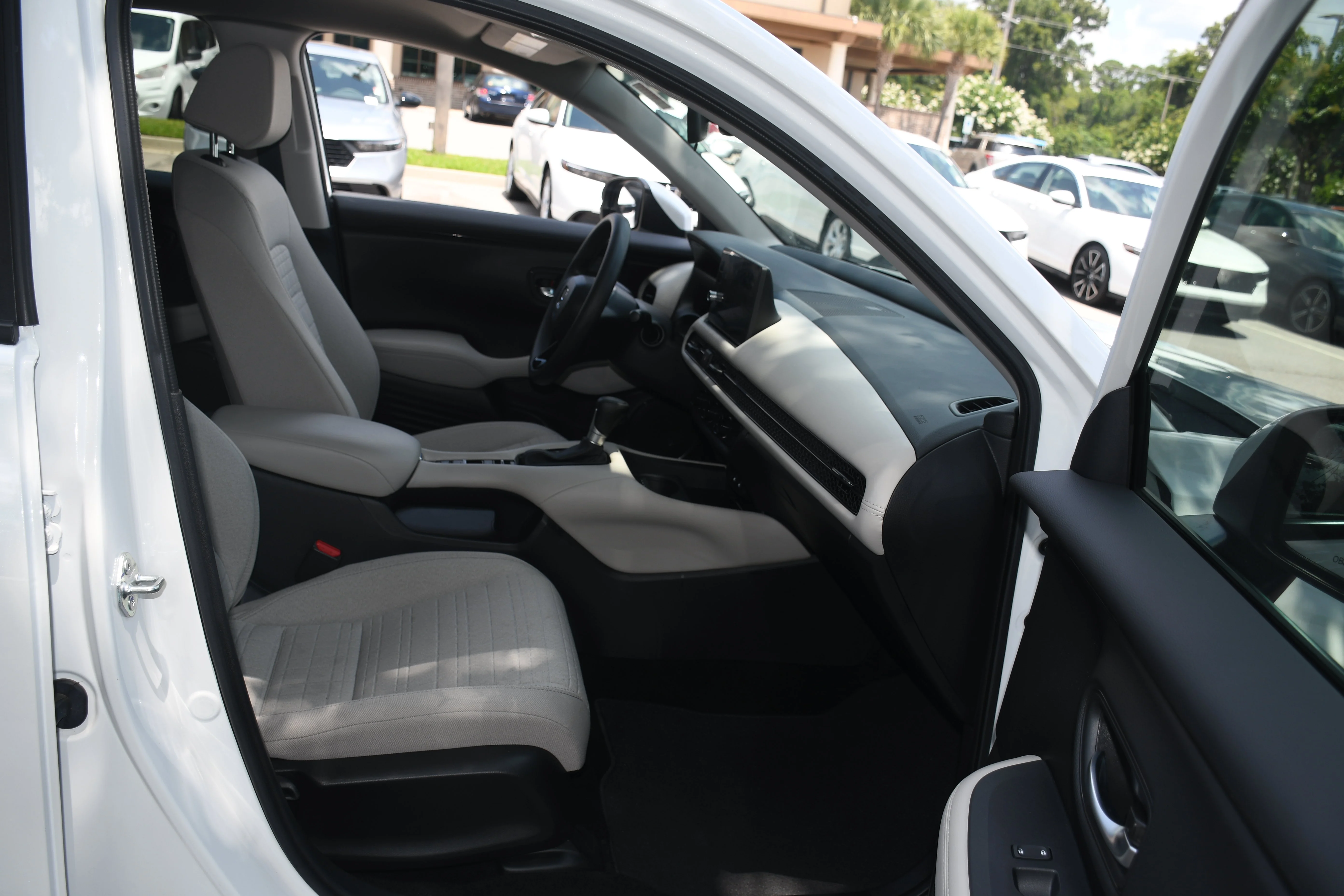 Certified Used 2026 Platinum White Pearl Honda LX image 39