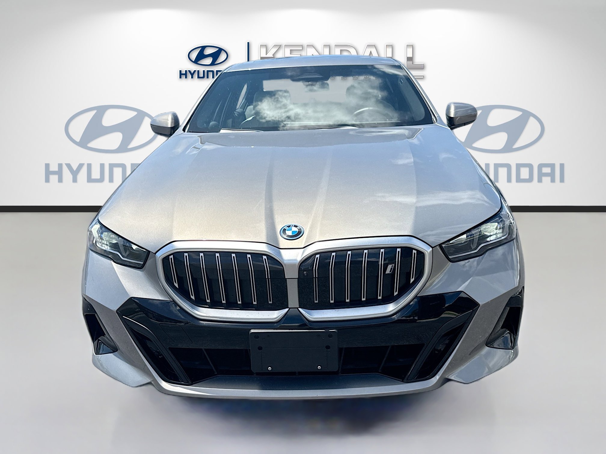 Used 2025 BMW i5 40 with VIN WBY13HG08SCT69740 for sale in Miami, FL