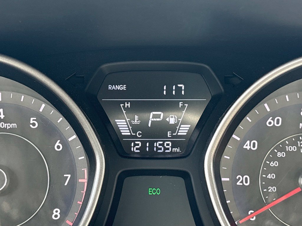 Used 2016 Brown Hyundai SE image 22