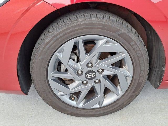 Used 2024 Red Hyundai SEL image 31