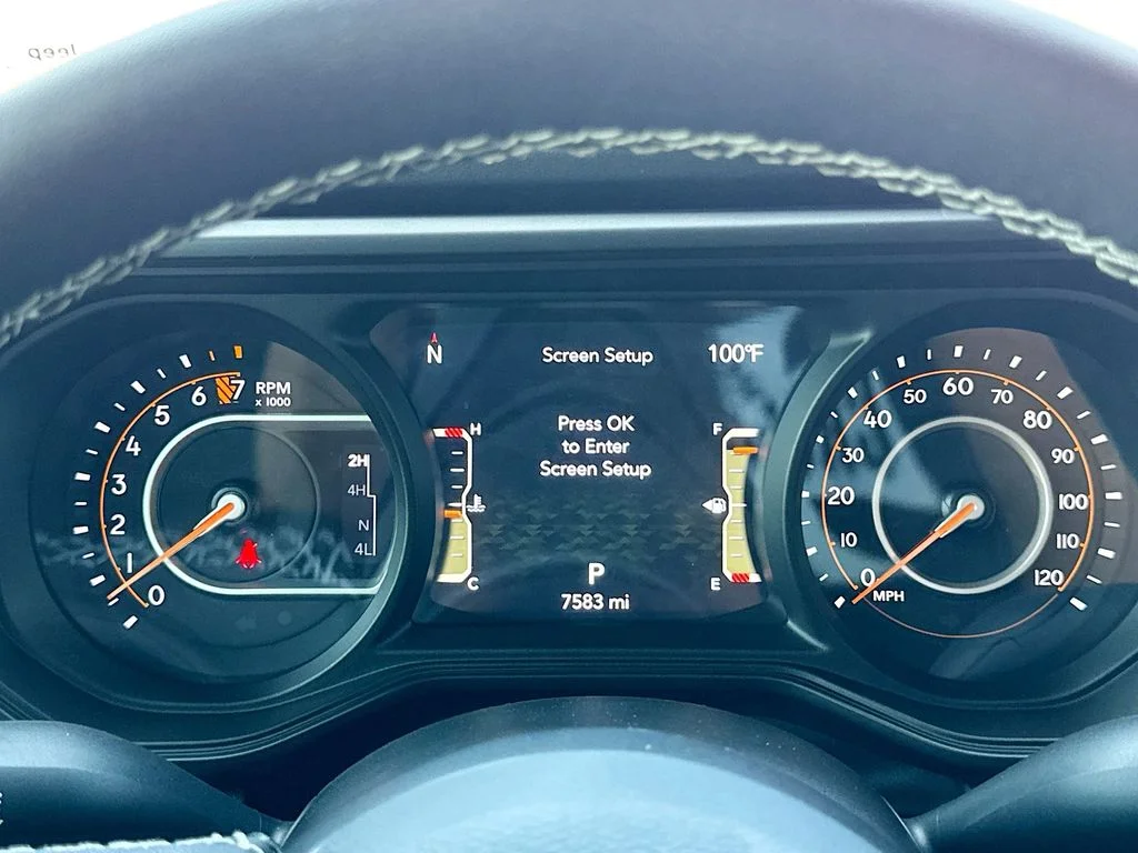 Used 2025 Gray Jeep Rubicon image 14