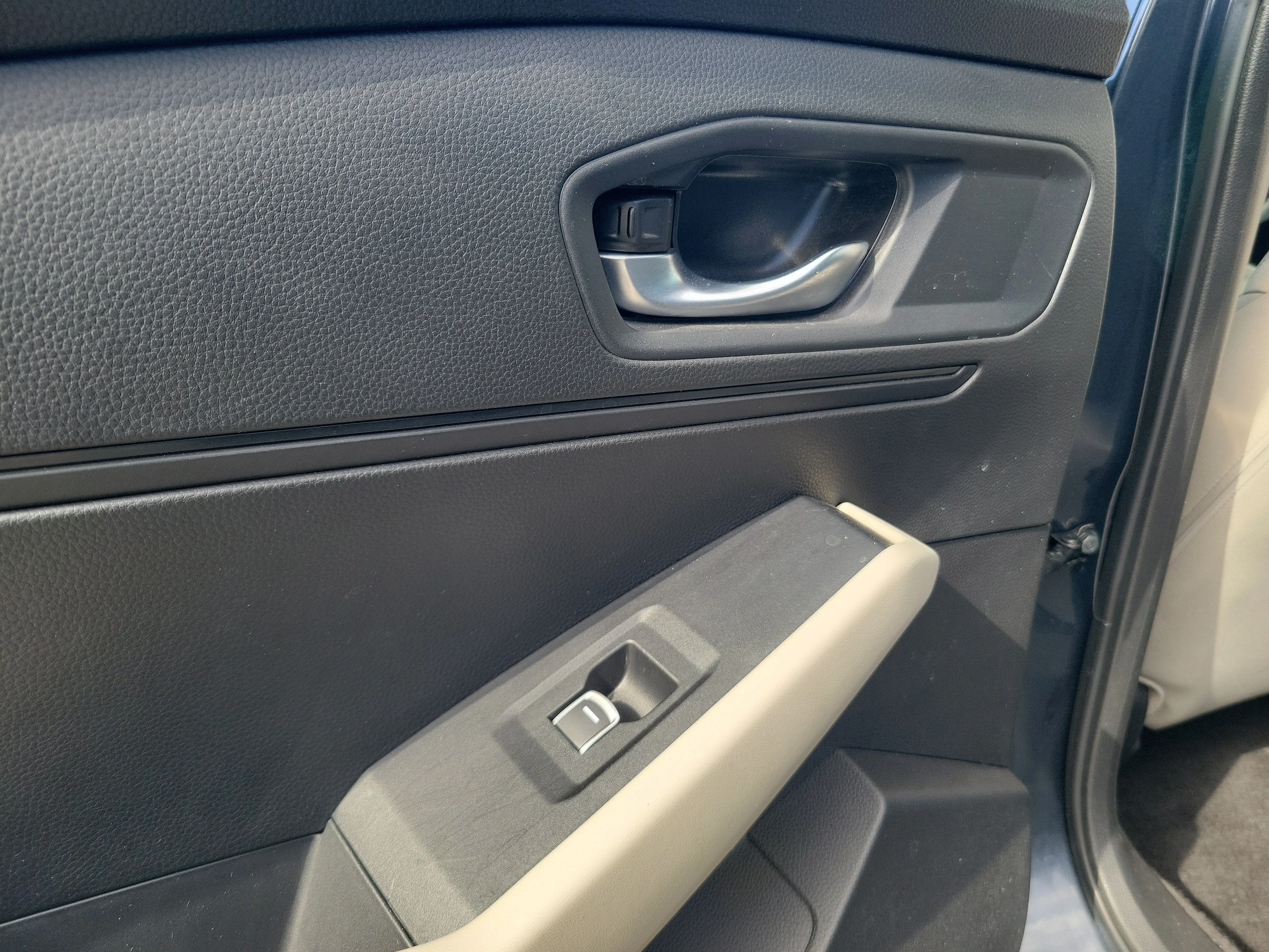 2023 Honda Accord LX - Photo 9