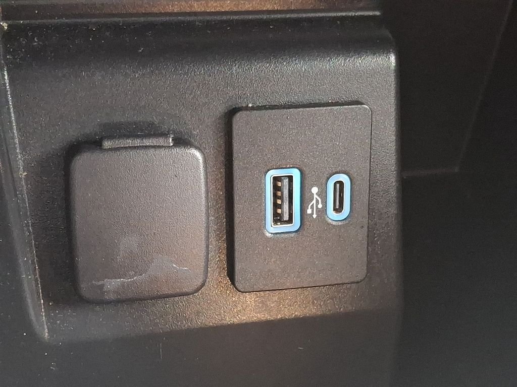 Used 2023 Gray Ford XLT image 24