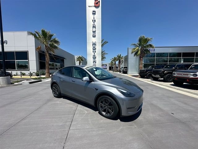 2024 Tesla Model Y Long Range Dual Motor All-Wheel Drive's photo